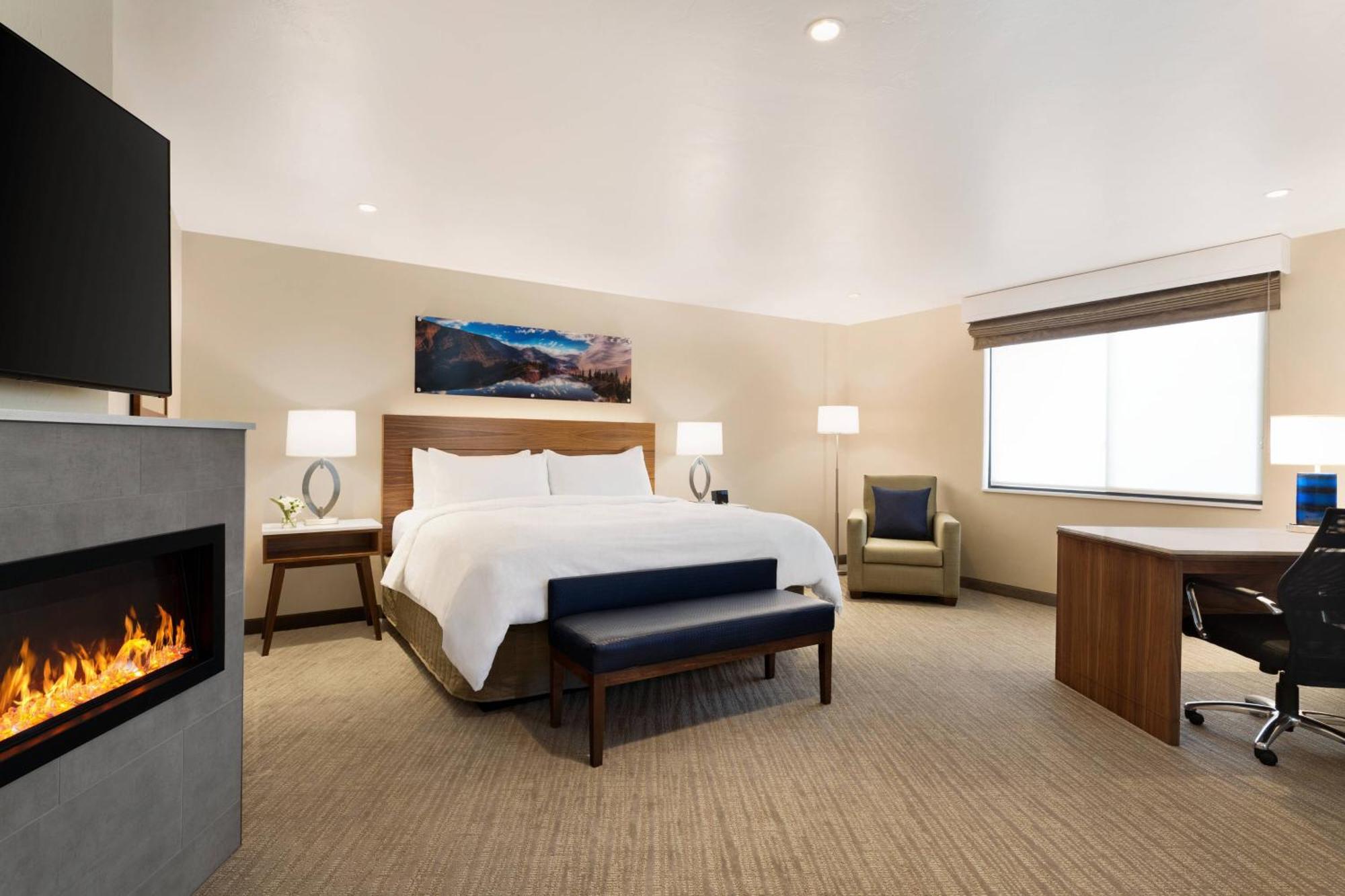 Delta Hotels By Marriott Helena Colonial Exterior photo