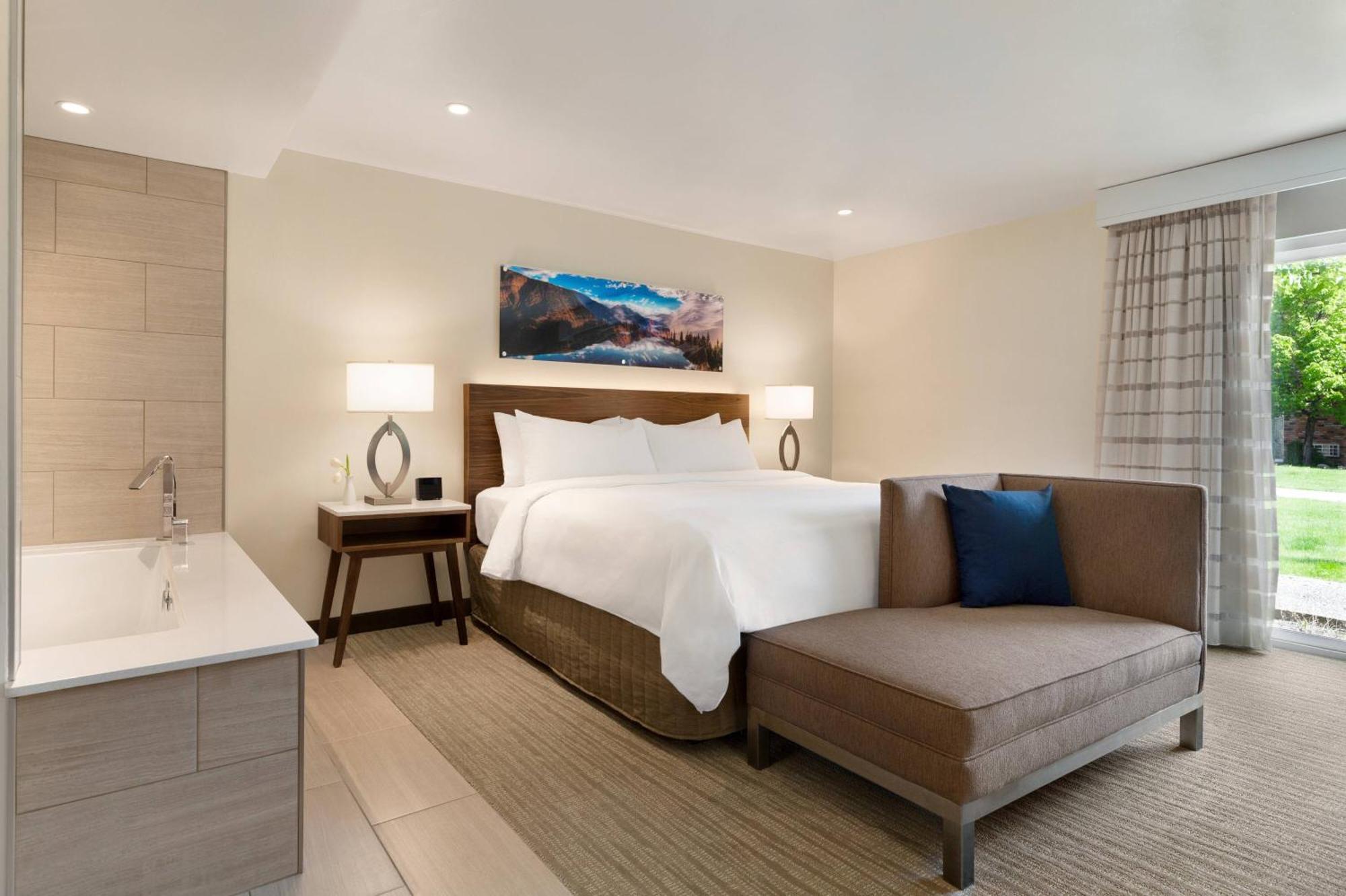Delta Hotels By Marriott Helena Colonial Exterior photo