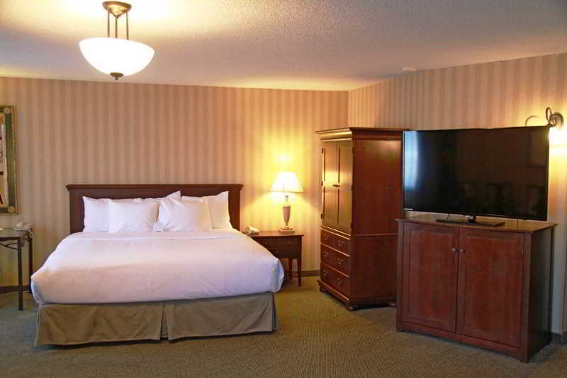 Delta Hotels By Marriott Helena Colonial Exterior photo
