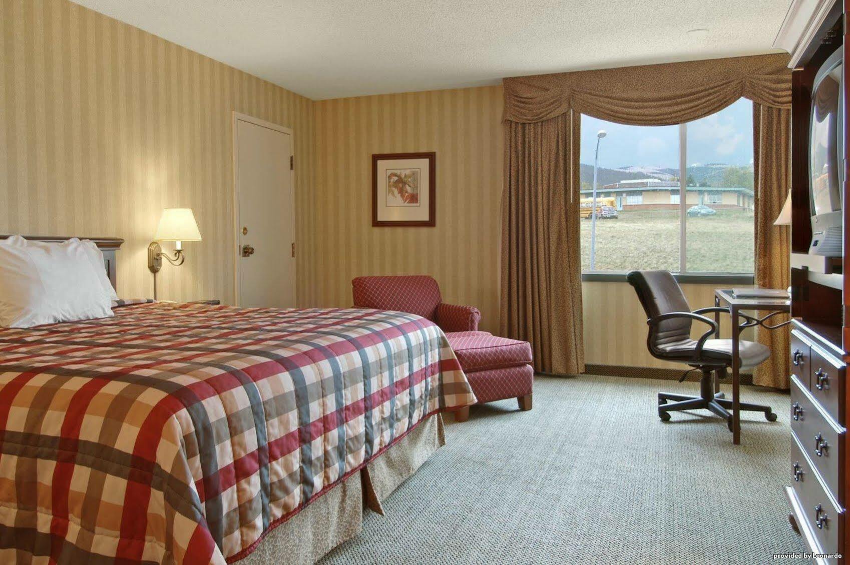 Delta Hotels By Marriott Helena Colonial Room photo